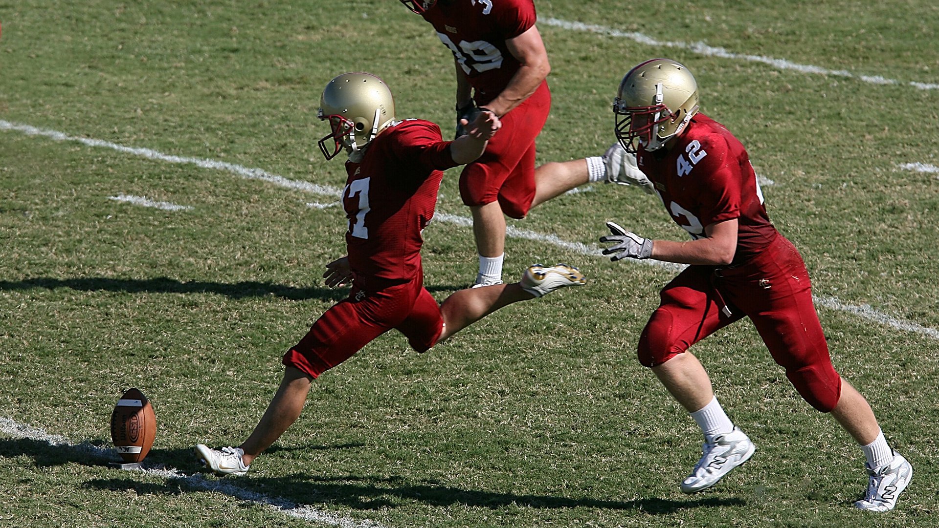 【赛季亮点】球队X实现三连胜势如破竹，三队赛制